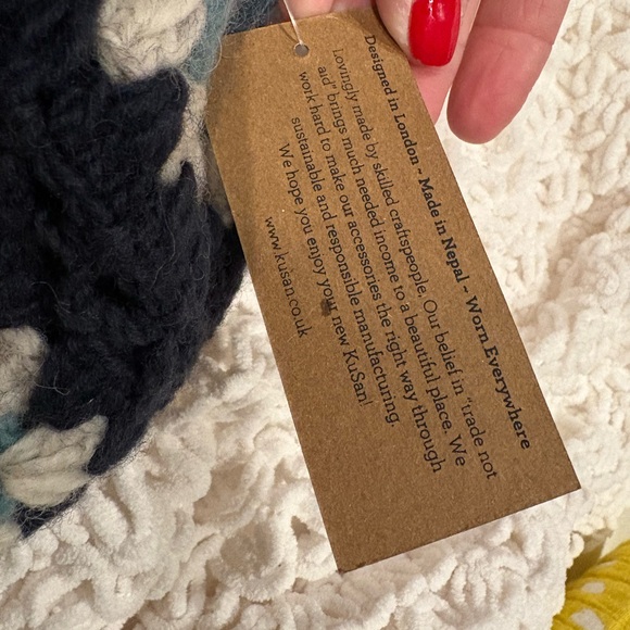 100% Wool Crocheted Beanie - Picture 2 of 4